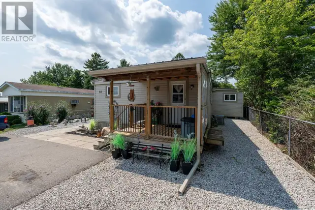 18 PINEVIEW STREET Malahide (Lyons), Ontario in Condos for Sale in Woodstock - Image 4
