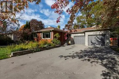 Your New Home Awaits at 32 Springhome Rd, Barrie! Welcome to this beautifully maintained 3-bedroom,...