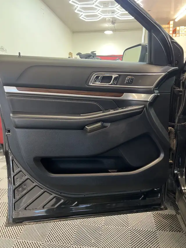 2017 Ford Explorer Limited652536580993291211
