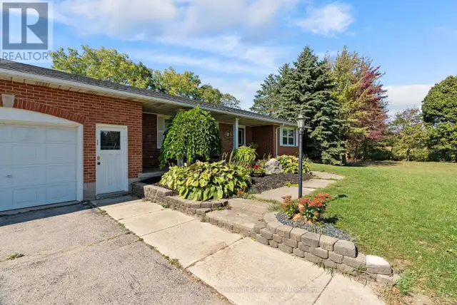 81993 BLUEWATER HIGHWAY Ashfield-Colborne-Wawanosh (Colborne), O in Houses for Sale in Grand Bend - Image 6