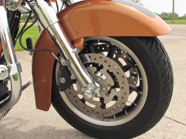 2008 Harley-Davidson FLTR Road Glide Low 49,000 KM Heated Grips, in Powerboats & Motorboats in Leamington - Image 13