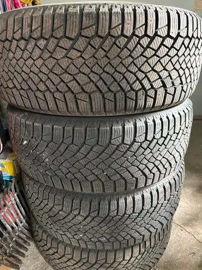 255/55r20 255/55/20 255-55-20 255 55 20 Continental Ice Contact Winter Tires Excellent condition 9/3...