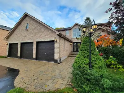 Available Now $3800 + Utilities Stunning 3 bed + den, 3 bath single family home in the desirable Tal...