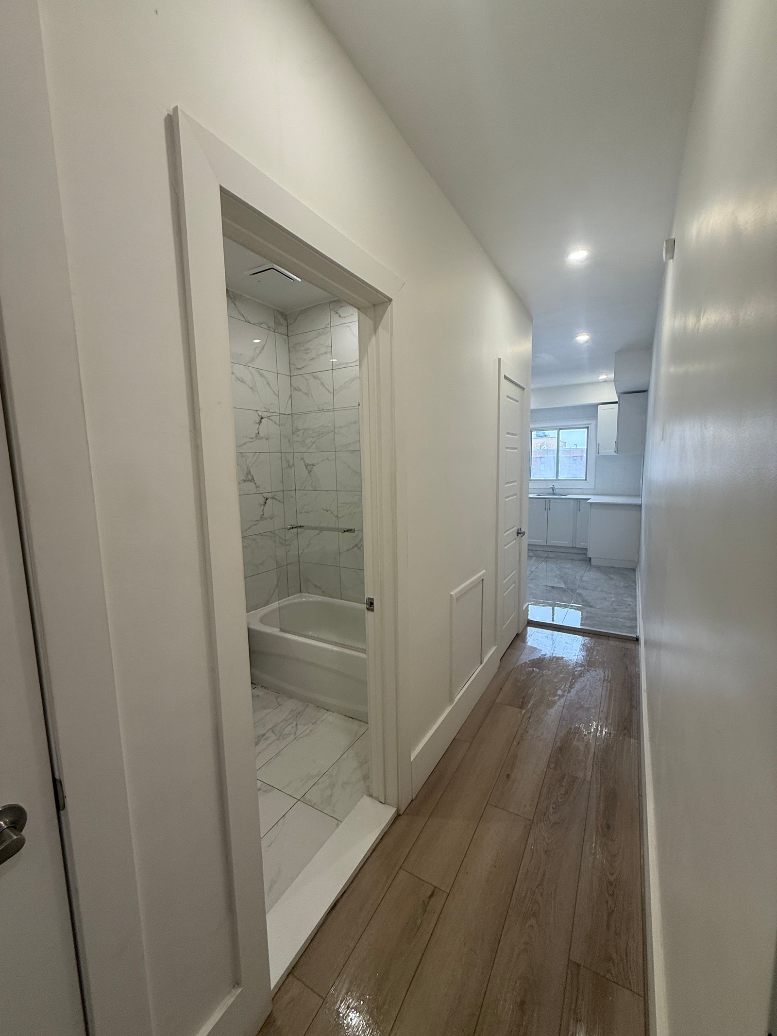 3721-3717 Av. Dupuis — photo 2