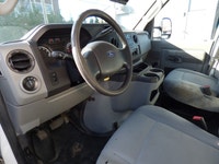 Automatique à 6 vitesses - RWD, 119,000 km (certifié), Édition "E-450 176", 2 passagers, Air climati... (image 8)