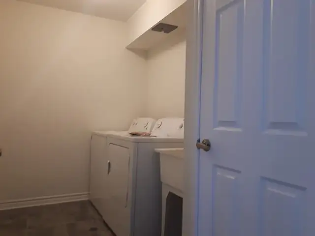 3 Bedroom 3 Washroom townhouse for Rent Pickering in Long Term Rentals in Oshawa / Durham Region - Image 14