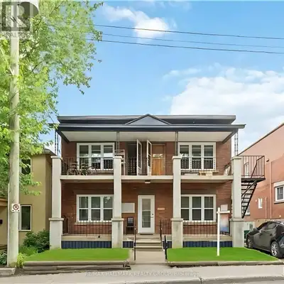 1 - 9 ACACIA AVENUE Ottawa, Ontario