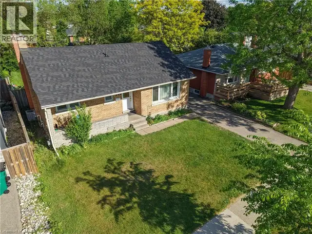 245 EIGHTH Avenue Kitchener, Ontario in Houses for Sale in Kitchener / Waterloo - Image 28