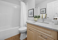 Gorgeous 2 bedroom suites at Wellington Court-Call Today! Current Incentives: $750 OFF FIRST MONTHS... (image 8)