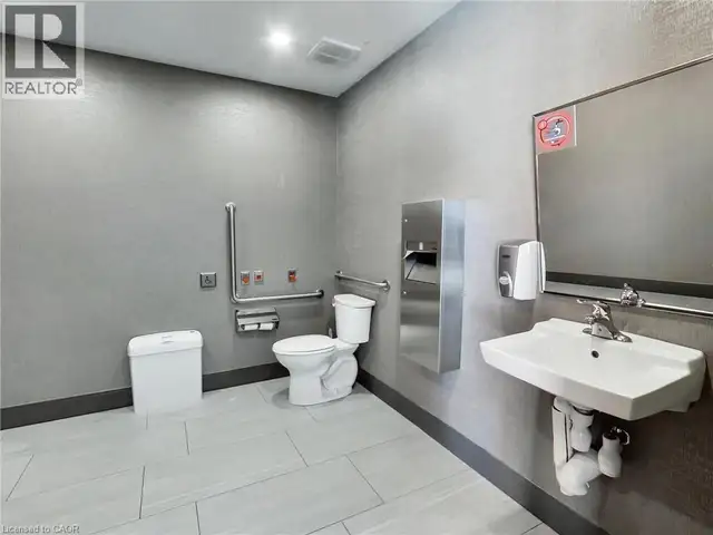 5045 MAINWAY Boulevard Burlington, Ontario in Commercial & Office Space for Rent in Oakville / Halton Region - Image 11