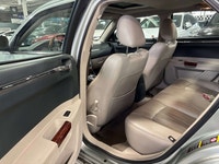 **MONTH-END SPECIAL! **FEATURING : RWD, SUNROOF, AUTO DIMMING MIRRORS, ANALOG CLOCK, HIGHLY EQUIPPED... (image 5)