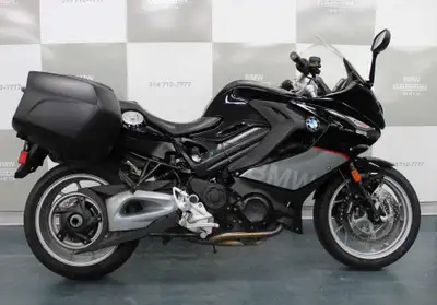 2017 BMW F800GT Come and meet our experts at Gabriel BMW Moto / Moto International, your dealer in M...