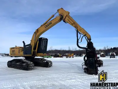 2003 JOHN DEERE 2054 Forestry Track Hoe Excavator w/ WARATAH HTH 620 Log Processor Harvester Head Jo...