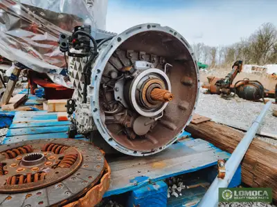 Volvo AT2612F Automatic Transmission For Sale S/N 0710895132 - The transmission has a mileage of onl...