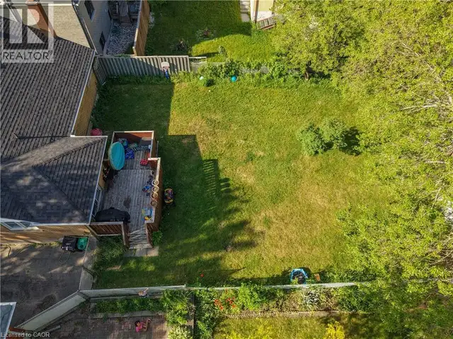 245 EIGHTH Avenue Kitchener, Ontario in Houses for Sale in Kitchener / Waterloo - Image 37