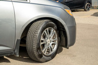 This 2013 Honda Odyssey EX combines practicality, comfort, and family-friendly versatility in a mini... (image 4)