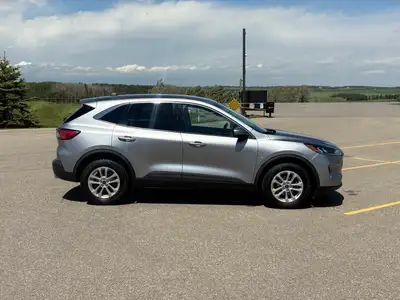 2021 FORD ESCAPE SE AWD ACTIVE TITLE Mileage 84.910 KM,Engine :1.5L Turbo,Transmission: Automatic St...