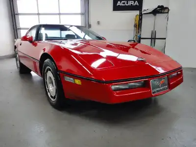 1984 CHEVY CORVETTE, LOW KM FOR YEAR ,NO ACCIDENT ,WELL MAINTAIN VERY CLEAN VEHICLE, 8 CYLINDERS, 5....