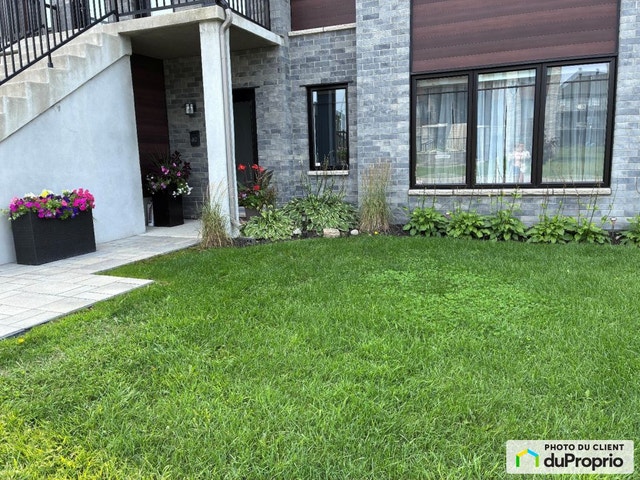 $444,500 - Condominium for sale in Ste-Marthe-Sur-Le-Lac — photo 2