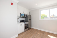 **BRAND NEW** COZY BACHELOR APARTMENT IN WELLAND!!