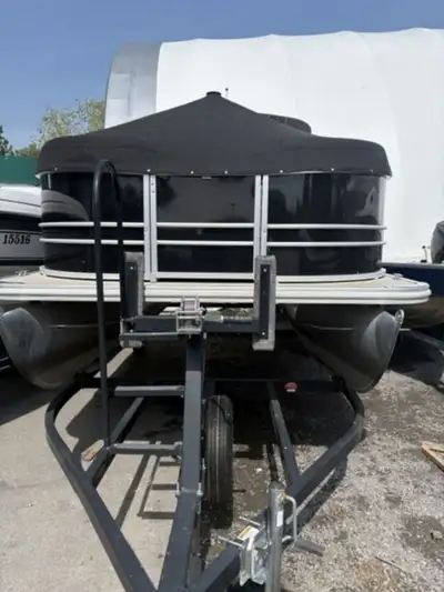Bay Marine Sales 2020 Sylvan 20 foot, 40 Mercury and Trailer. 2020 Sylvan 20 foot, 40 Mercury and Tr...