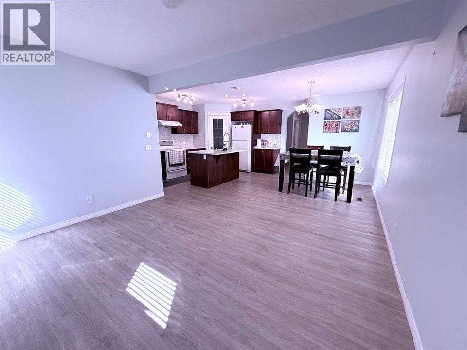 960 Taradale Drive NE Calgary, Alberta 5