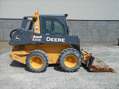 2015 John Deere 320E in Heavy Equipment in Fredericton - Image 4