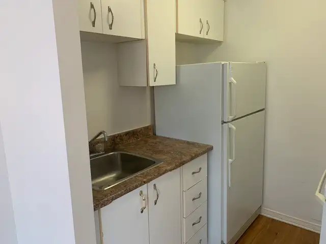 UNFURNISHED BACHELOR GREAT VIEW - AVAILABLE NOW! 19th floor62864751523842123