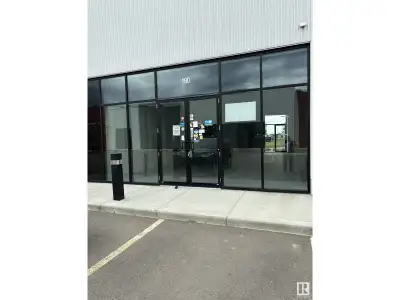 Facing main road. Access front and back. Ideal for a retail business, restaurant, office. Great loca...