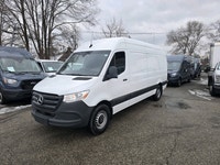 Perfect Auto CLEAN CARFAX - ONE OWNER - BUMPER TO BUMPER FACTORY WARRANTY - 3 SEATER - 4 CYLINDER ,... (image 4)