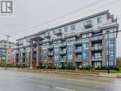 605 700 CLARKE RD Coquitlam, British Columbia