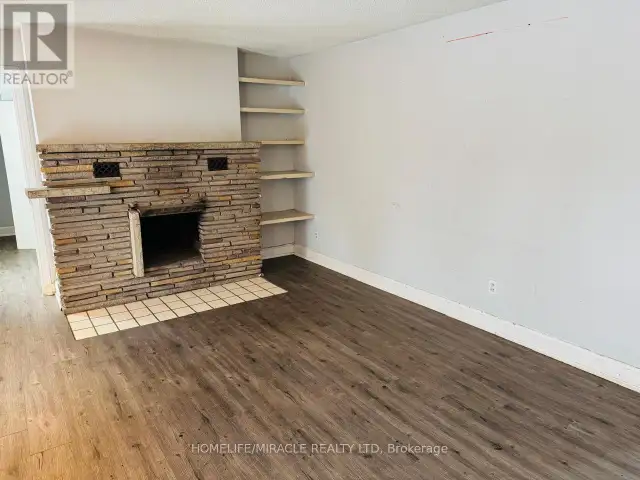 12084 HURONTARIO STREET Brampton (Snelgrove), Ontario in Long Term Rentals in Mississauga / Peel Region - Image 2