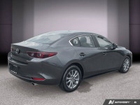 2023 Mazda Mazda3 La Mazda3 GS 2023 est une voiture compacte qui se distingue par son design sophist... (image 4)