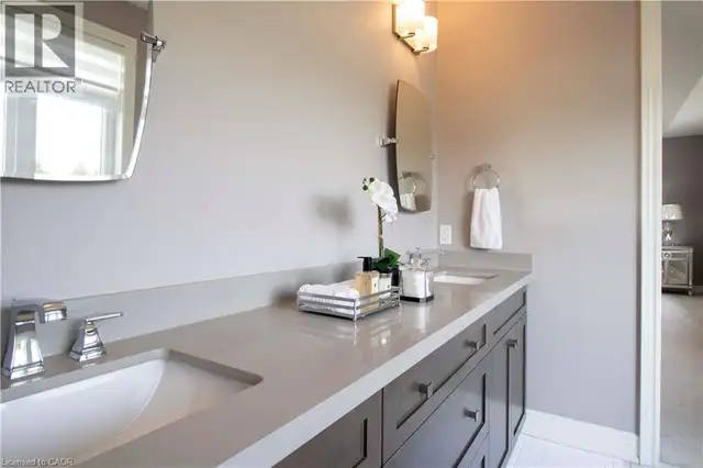 19 SECINARO Avenue Ancaster, Ontario in Long Term Rentals in Hamilton - Image 30