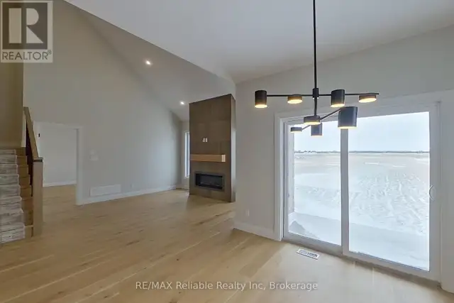 73590 IRENE CRESCENT Bluewater (Hay), Ontario in Houses for Sale in Grand Bend - Image 17