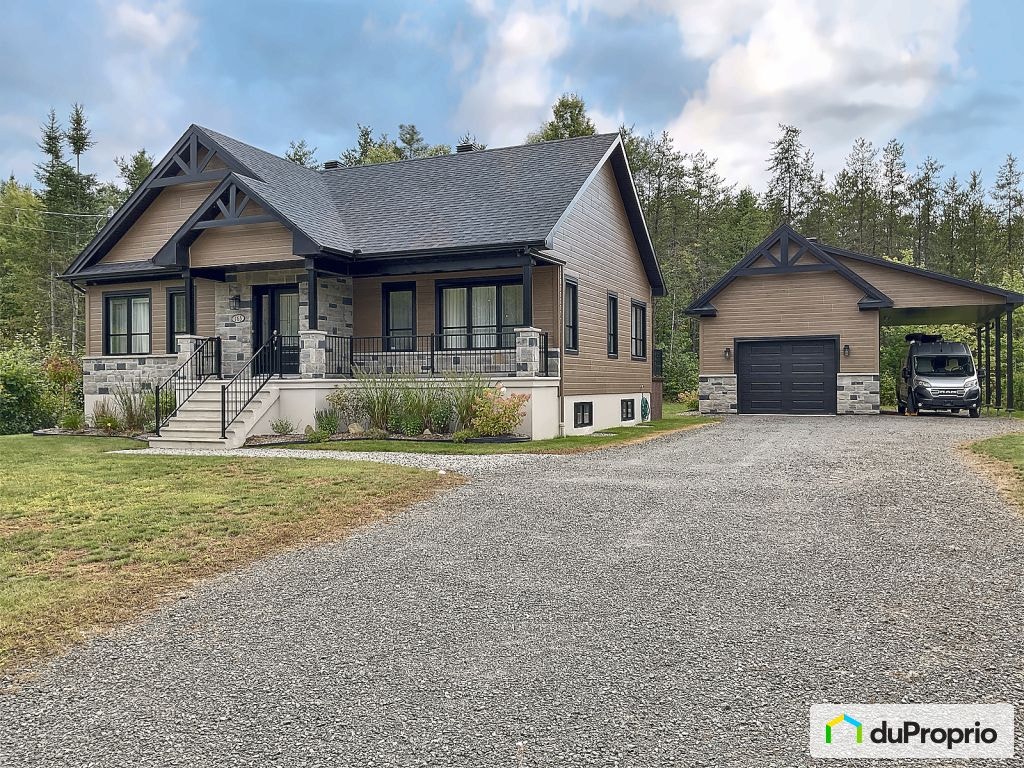 $639,900 - Bungalow for sale in Shawinigan (Shawinigan) — photo 1