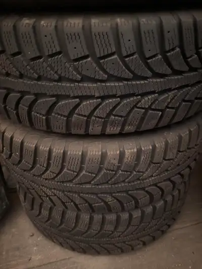 4 continental tires - great condition p215/60r16 text 6473301493