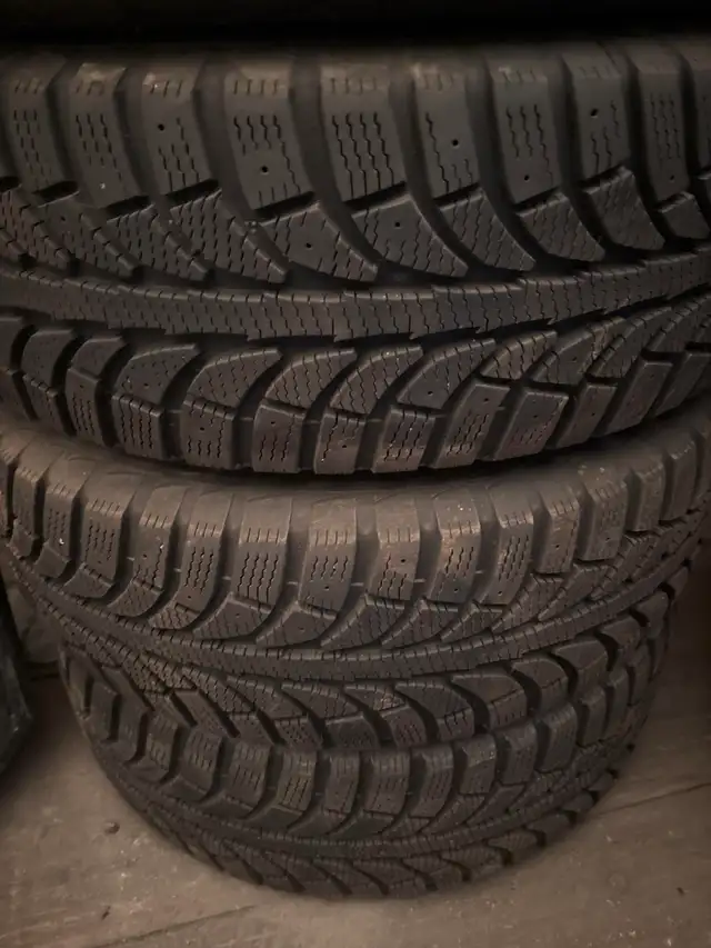 Continental 215/60r16 in Tires & Rims in Cambridge - Image 2