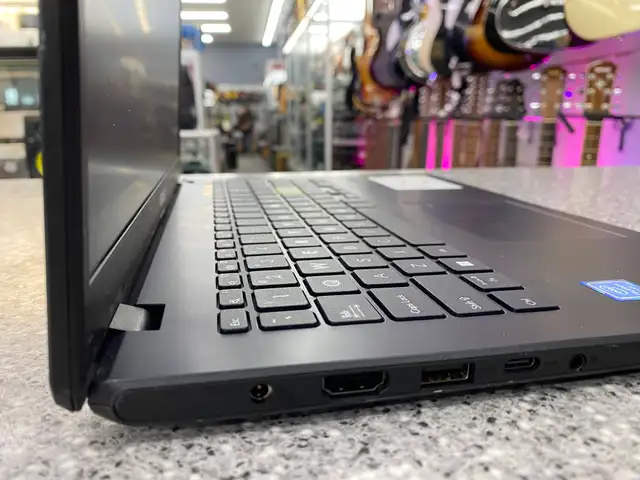 Asus E510 1.1 Ghz 4GB Intel Celeron 64 SSD 15" Laptop in iPads & Tablets in City of Toronto - Image 4