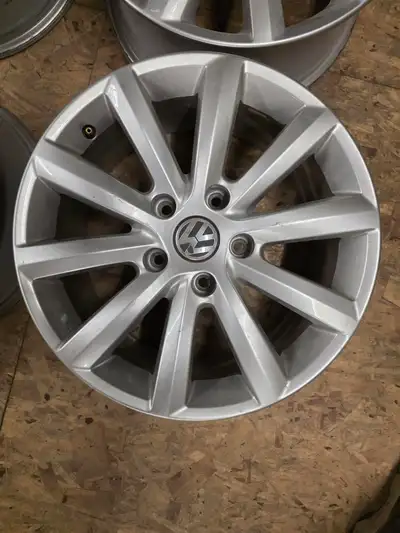 Set of 4 used 18" VW wheels. WIll fit most VW models. $100 per wheel. ___________________ Fountain T...