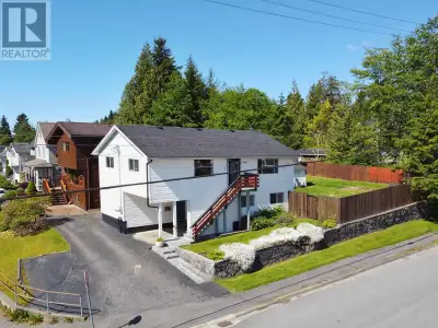 * PREC - Personal Real Estate Corporation. This beautifully maintained and thoughtfully updated 3 be...