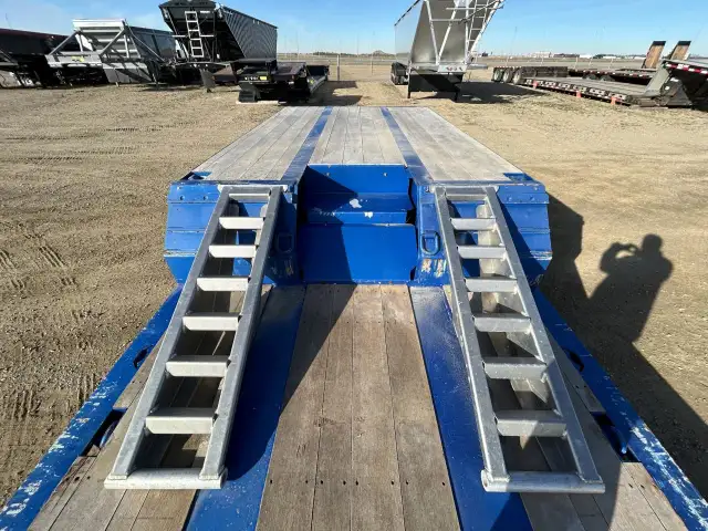 2021 TRAIL KING TK80MG-HG hydraulic detachable gooseneck in Heavy Trucks in Regina - Image 13