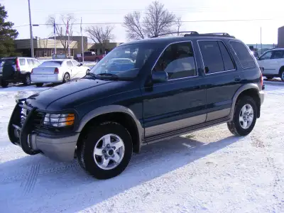 2001 KIA SPORTAGE/AUTO/AIR/TILT/CRUISE/PL/PW/PM/ALLOYS/CD/2.0 LITRE /CLEAN RUST FREE/JUST PASSED OUT...
