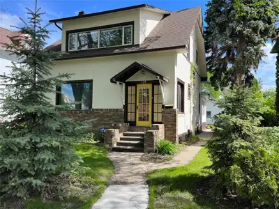 R30//Dauphin/CHARACTER, CLASS, CHARM! This 1921 Character home captures your attention from its' out...