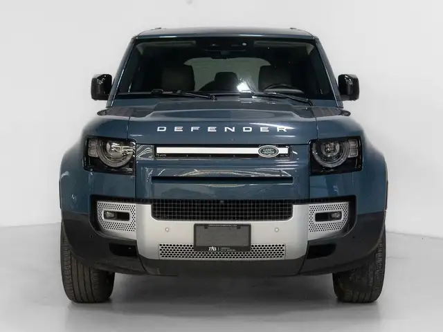 2020 Land Rover Defender P400 | HSE | 110 | MERIDIAN | 20\" WHEE in Cars & Trucks in Mississauga / Peel Region - Image 7