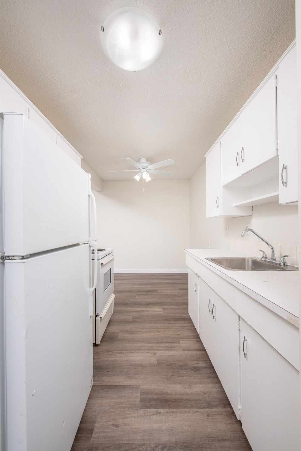 Emerald Court - 1 Bedroom Apartment for Rent 3