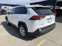 *Vehicle history form conveniently located in vehicle photos. AMVIC LICENSED DEALER ... Engine: Regu... (image 3)