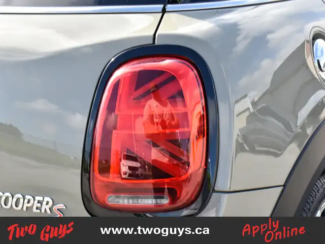 2019 MINI 5 Door S Emerald Grey Edition | Auto | New Tires | Pan in Cars & Trucks in St. Catharines - Image 10