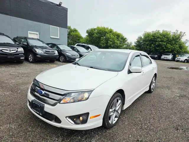 2011 Ford Fusion  SPORT AWD V6 Backup Camera Sunroof Leather Sea