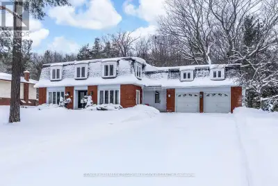 LUXURY MIDHURST LIVING WITH OVER 4,800 SQ FT OF FINISHED SPACE, A MATURE FOREST BACKDROP, & IN-LAW S...
